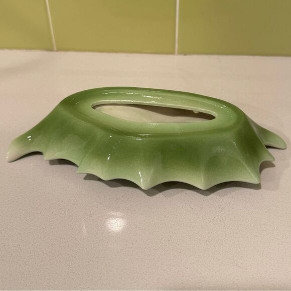 Vintage Holly & Berries Ceramic Holiday Dish — Festive Serving / Candy Tray - Picture 6 of 7